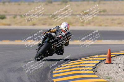 media/Oct-08-2022-SoCal Trackdays (Sat) [[1fc3beec89]]/Turn 11 Backside (1145am)/